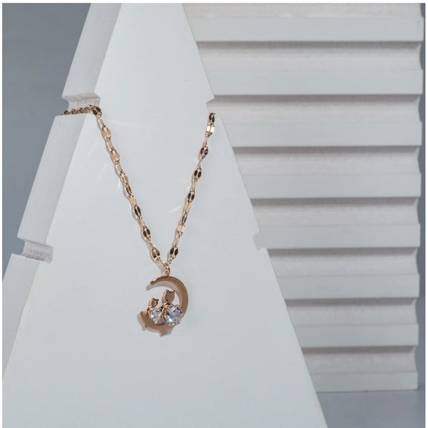 Generic Women's Stainless Steel Moon Pendent Delicate Chain (Gold Plated)